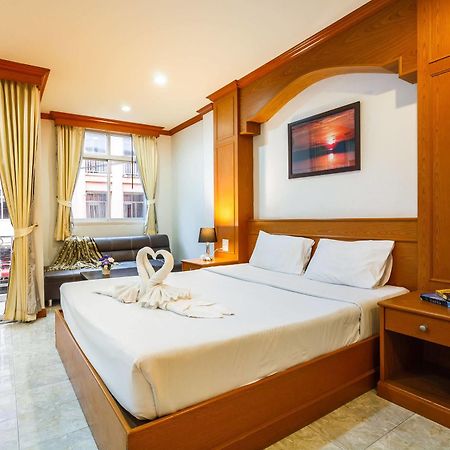 Oyo 739 Presley Guesthouse Phuket パトン エクステリア 写真