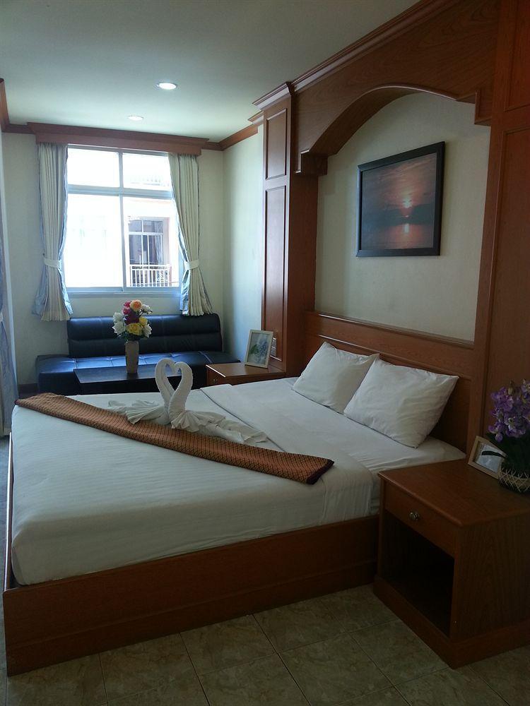 Oyo 739 Presley Guesthouse Phuket パトン エクステリア 写真