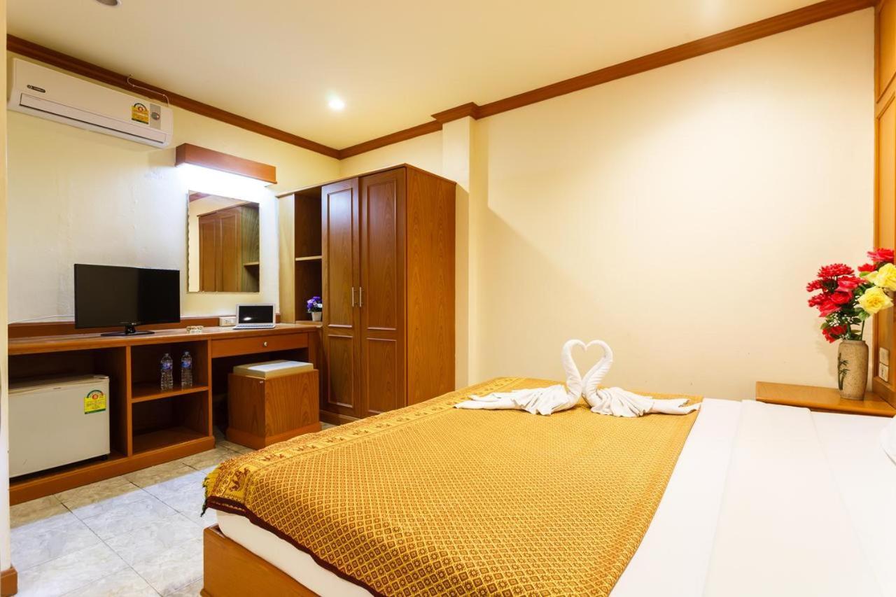 Oyo 739 Presley Guesthouse Phuket パトン エクステリア 写真
