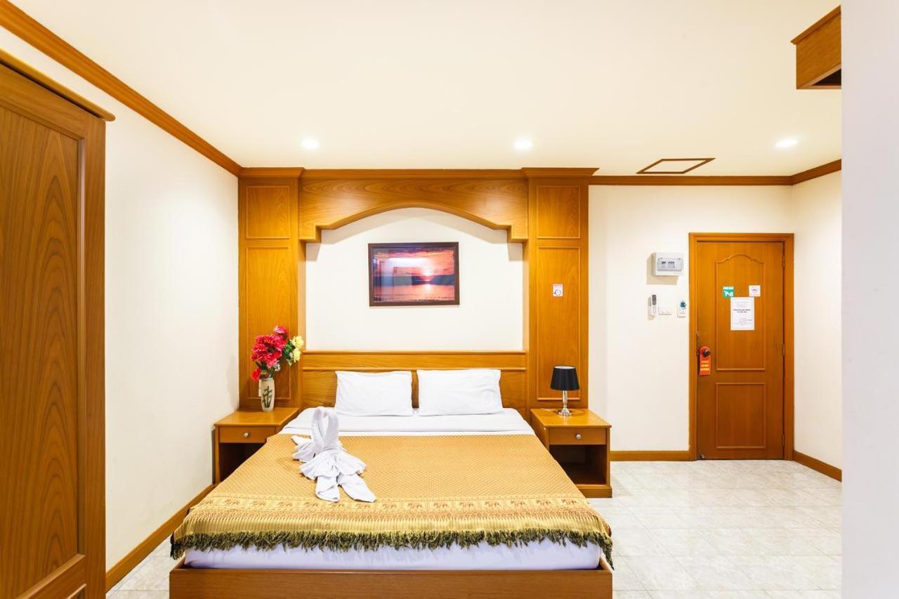 Oyo 739 Presley Guesthouse Phuket パトン エクステリア 写真